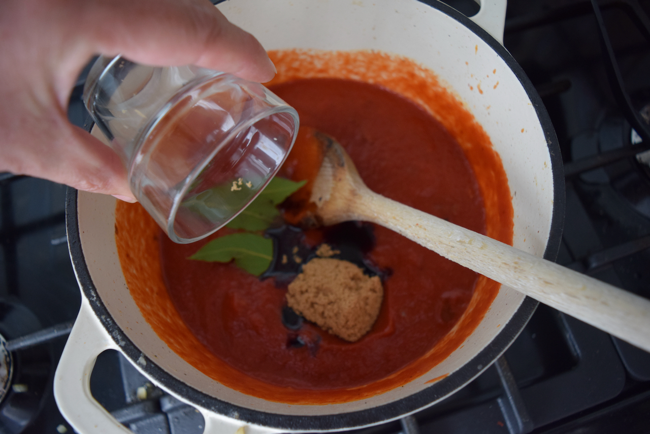 One Pot Meatballs with Cheesy Garlic Bread recipe from Lucy Loves Food Blog