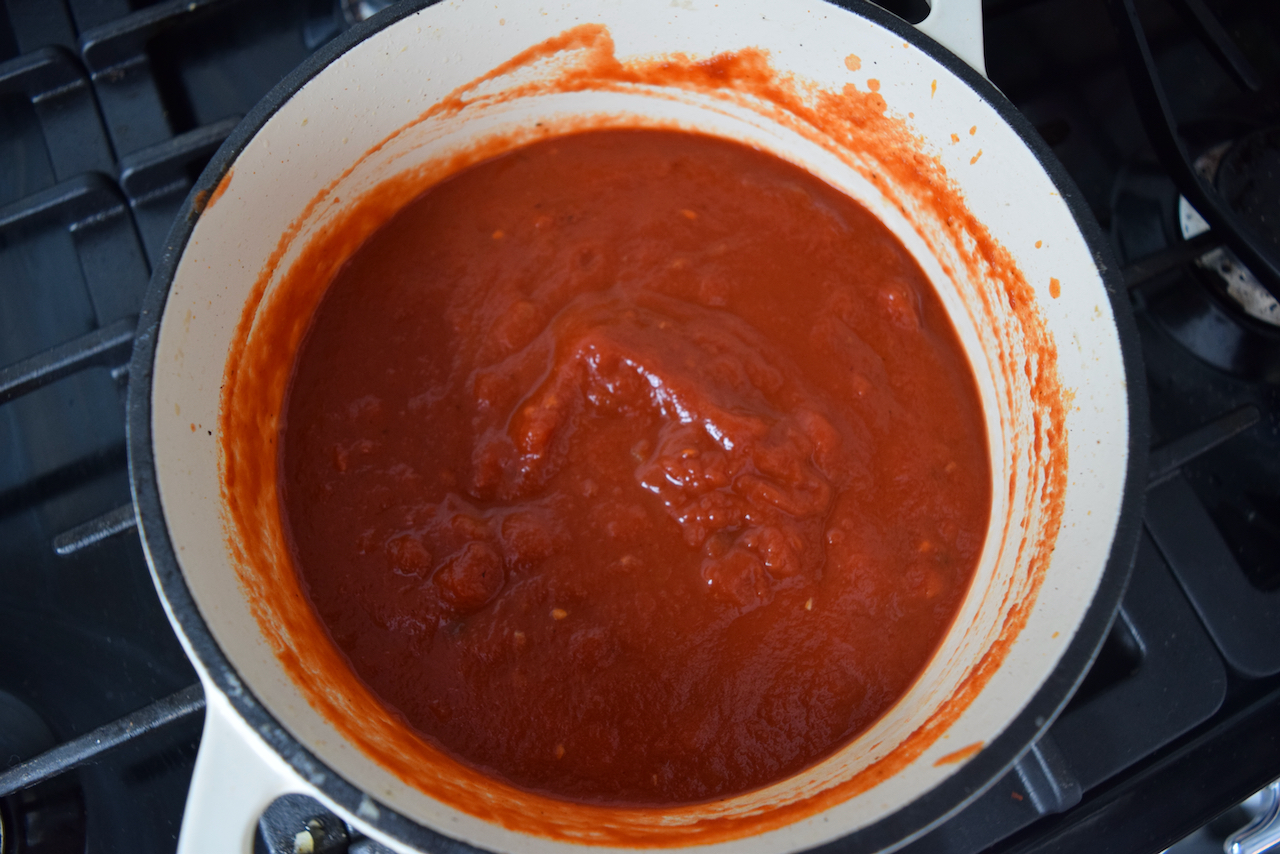 One Pot Meatballs with Cheesy Garlic Bread recipe from Lucy Loves Food Blog