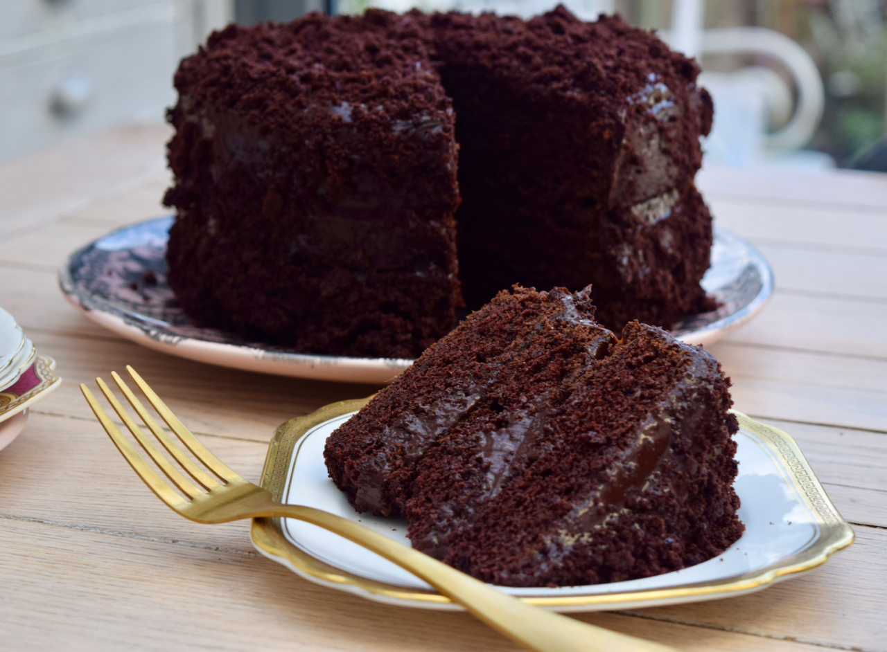 Fudgy Flourless Chocolate Cake Recipe | Bon Appétit
