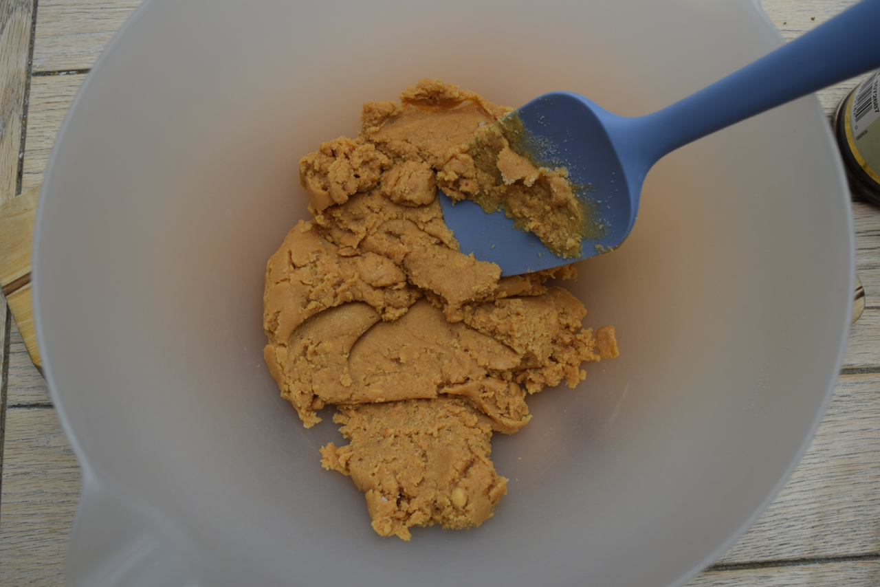 Peanut Butter Melting Moments recipe from Lucy Loves Food Blog