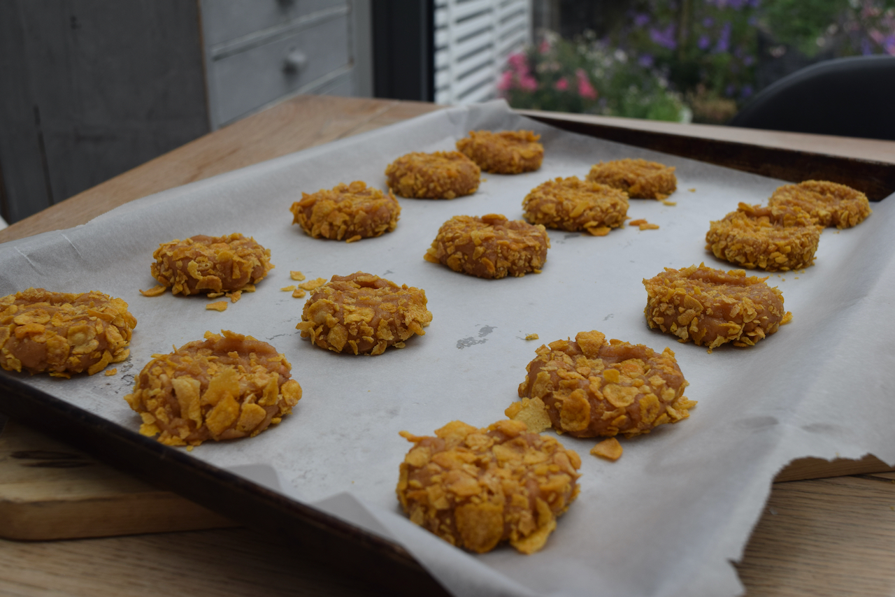 Peanut Butter Melting Moments recipe from Lucy Loves Food Blog