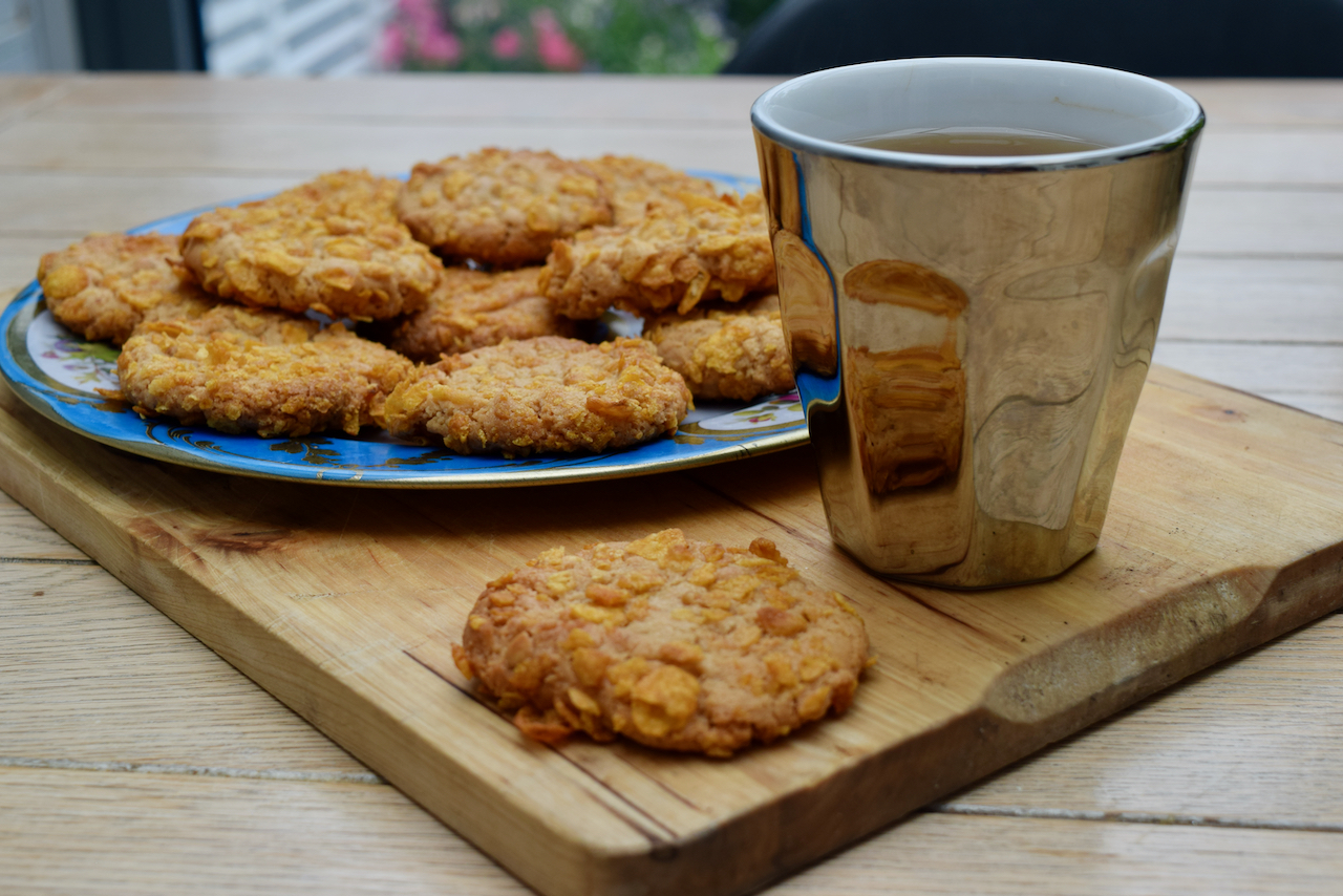 Peanut Butter Melting Moments recipe from Lucy Loves Food Blog