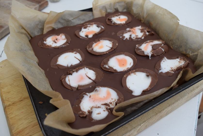 Creme-egg-caramel-shortbread-recipe-lucyloves-foodblog