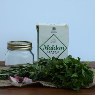 Garlic-herb-salt-lucyloves-foodblog