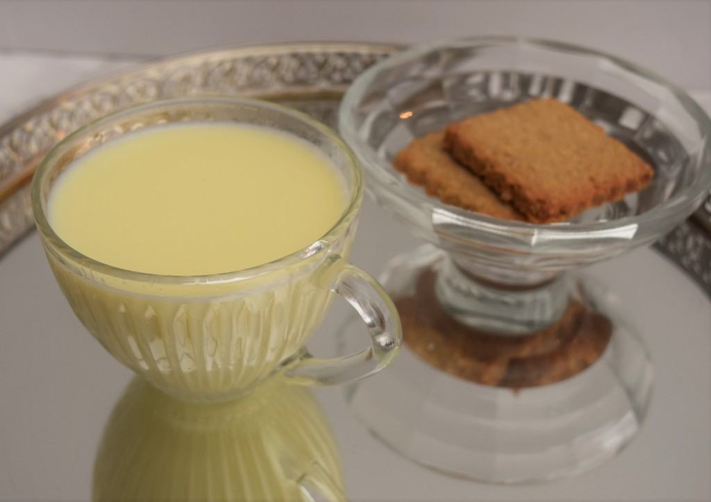 Spiced-golden-milk-recipe-lucyloves-foodblog