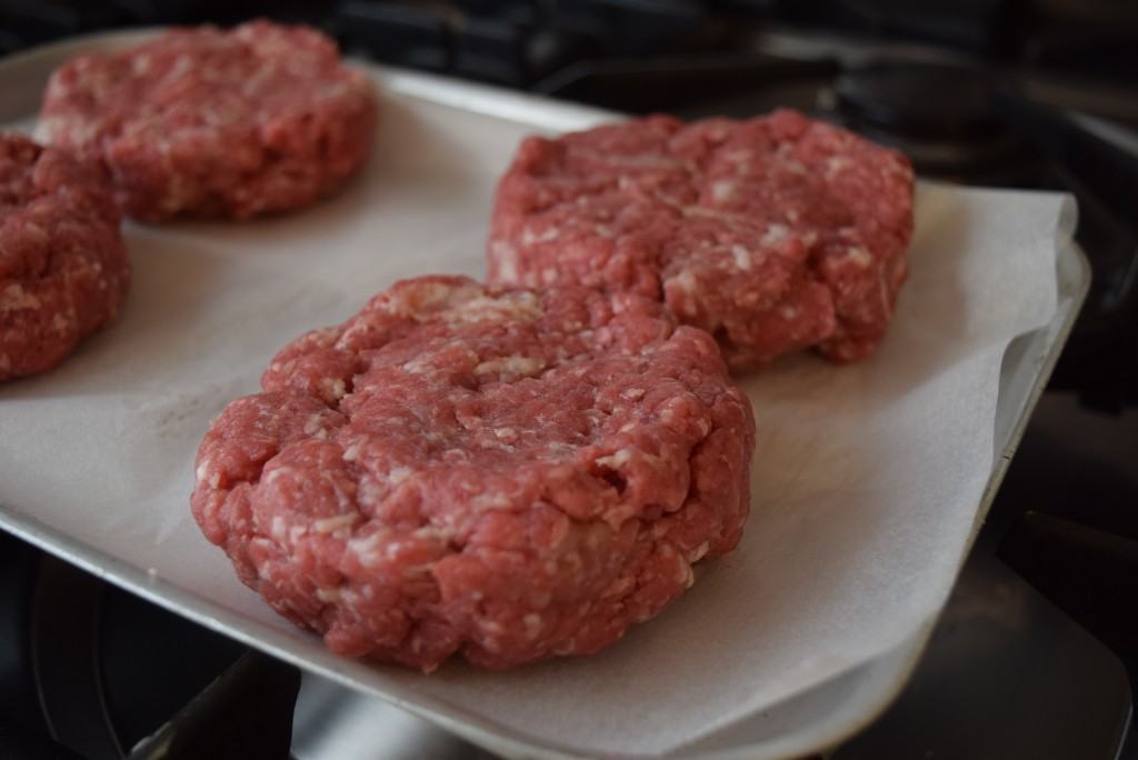 Easy-bacon-burgers-lucyloves-foodblog