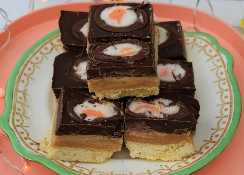 Creme-egg-caramel-shortbread-recipe-lucyloves-foodblog