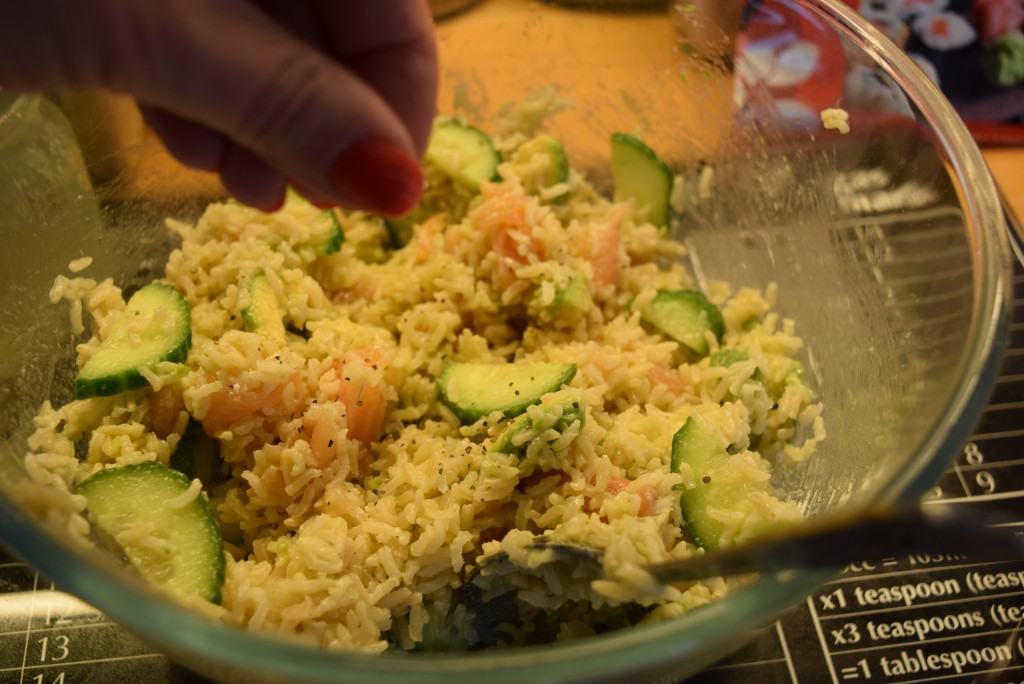Smoked-salmon-sushi-bowl-lucyloves-foodblog