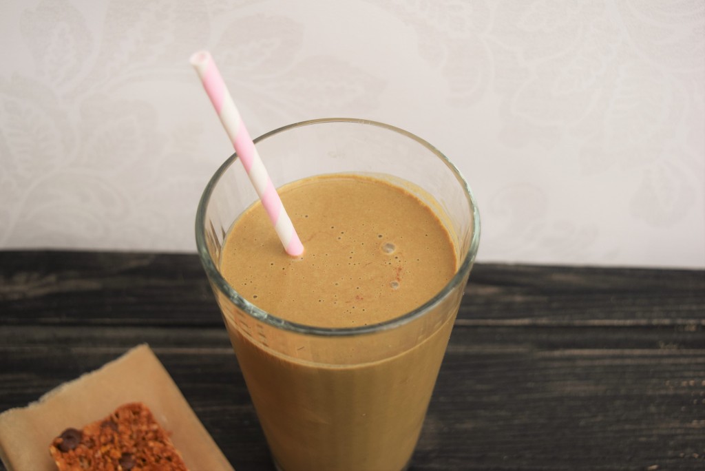 Chocolate-healthy-smoothie-recipe-lucyloves-foodblog