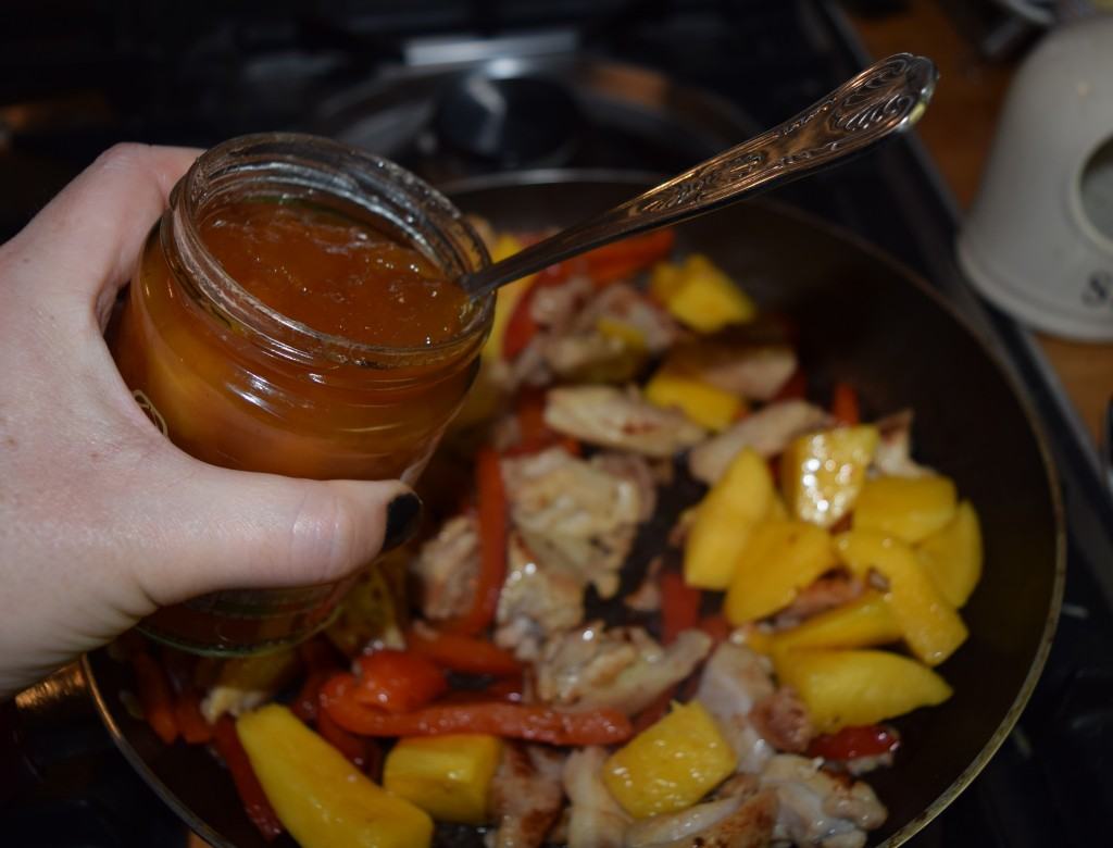 Mango-red-pepper-chicken-lucyloves-foodblog