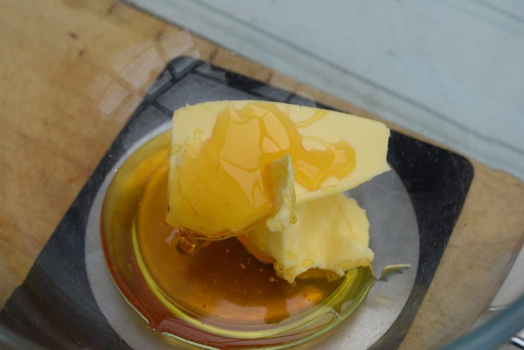Oat-honeycomb-krispie-cake-lucyloves-foodblog