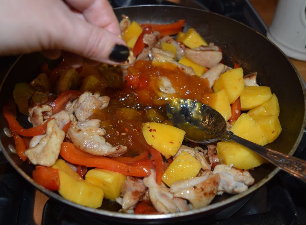 Mango-red-pepper-chicken-lucyloves-foodblog