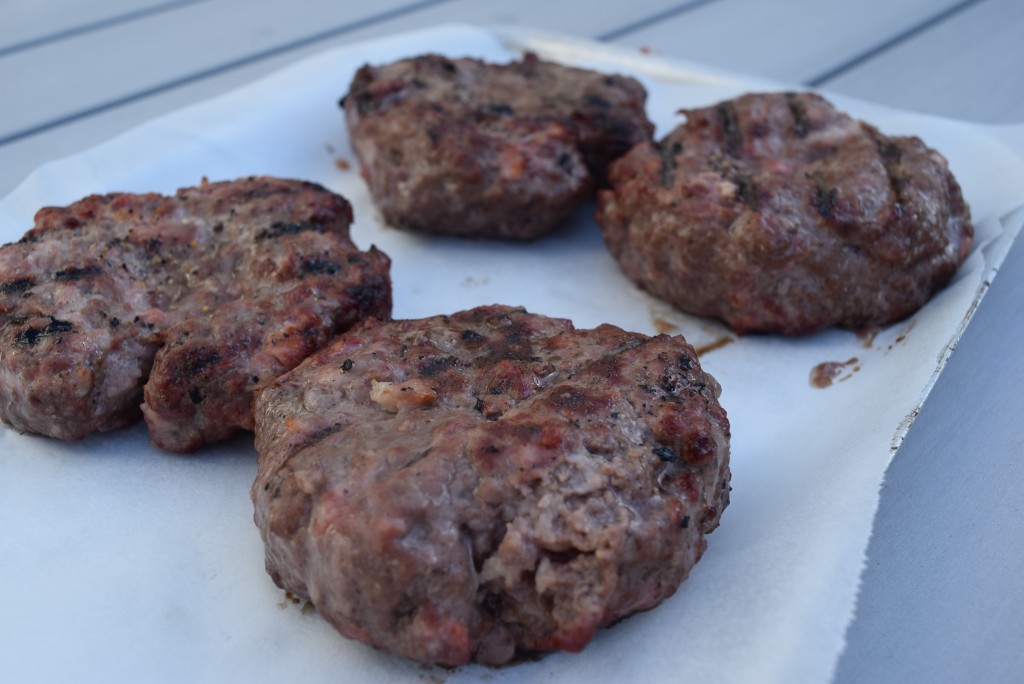 Easy-bacon-burgers-lucyloves-foodblog