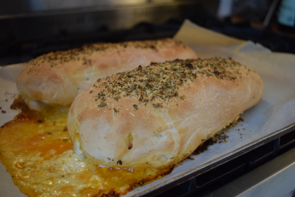 Stromboli-pizza-lucyloves-foodblog