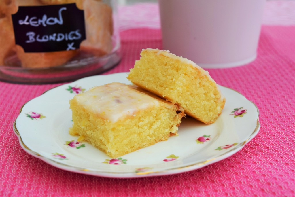 Lemon-blondies-lucyloves-foodblog