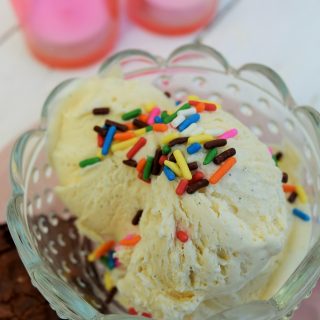 Simple-ice-cream-lucyloves-foodblog