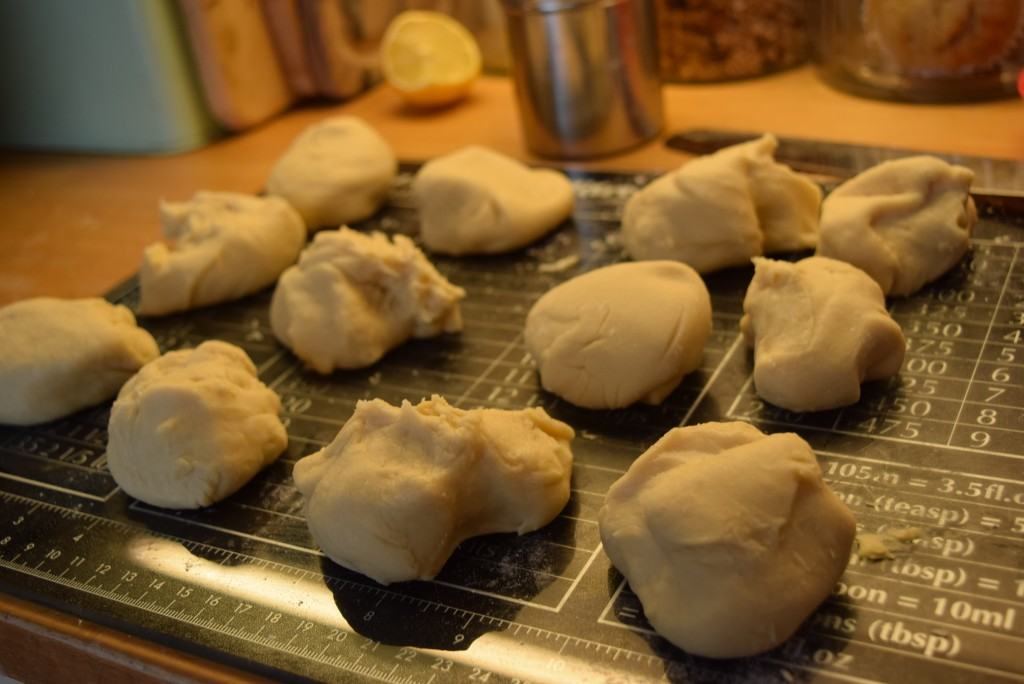 ONe-hour-bread-rolls-lucyloves-foodblog