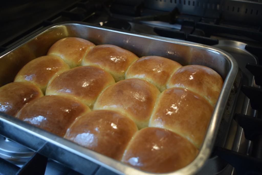 One-hour-bread-rolls-lucyloves-foodblog