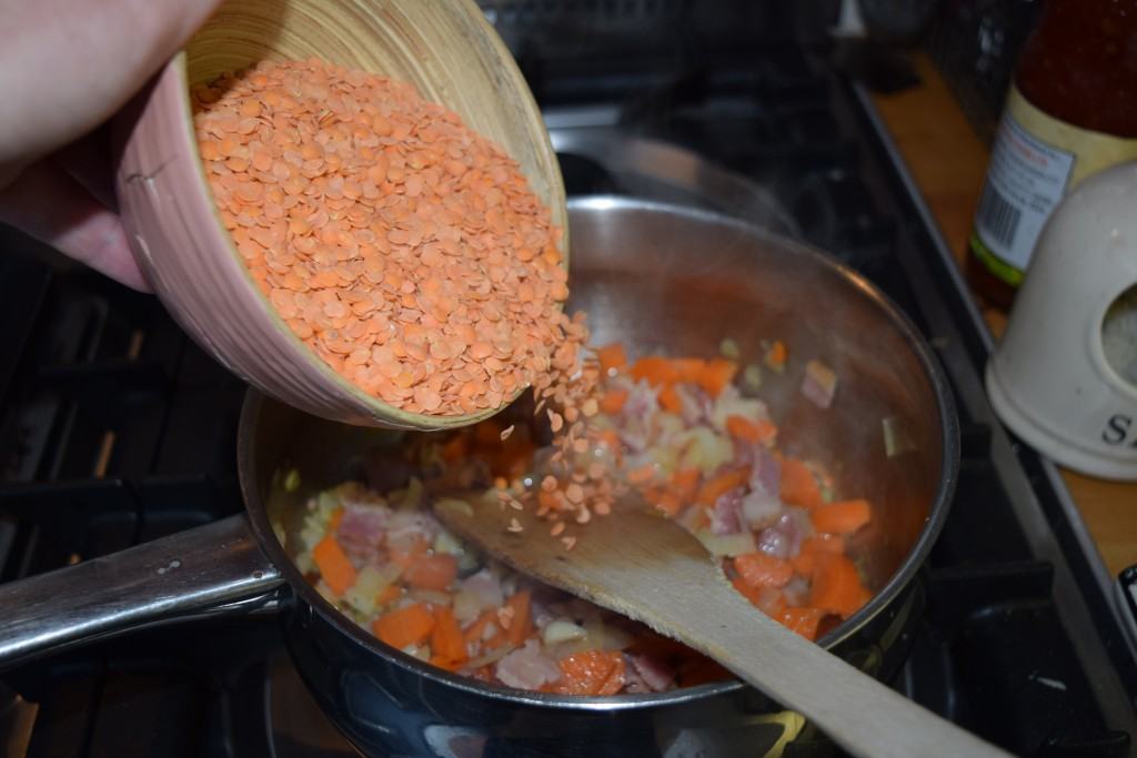 Lentil-bacon-soup-lucyloves-foodblog