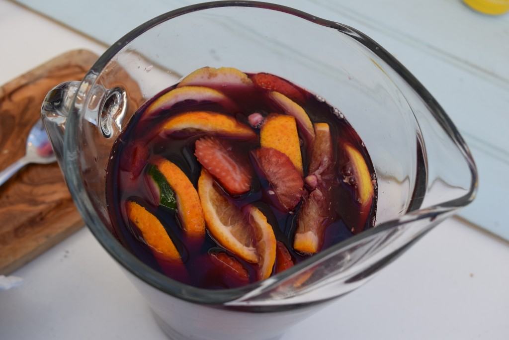 Summer-sangria-lucyloves-foodblog