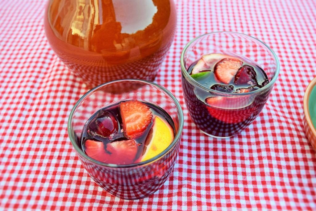 Summer-sangria-lucyloves-foodblog