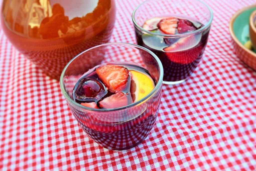 Summer-sangria-lucyloves-foodblog