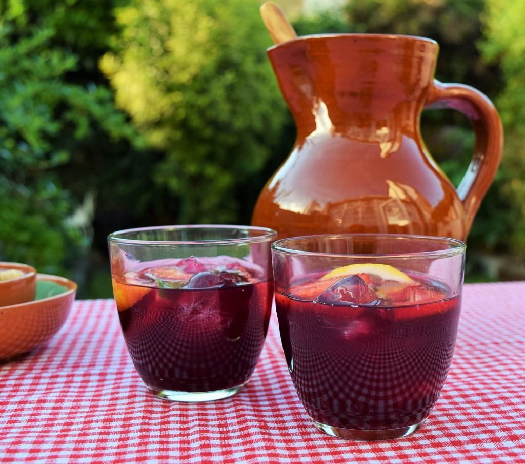 Summer-sangria-lucyloves-foodblog