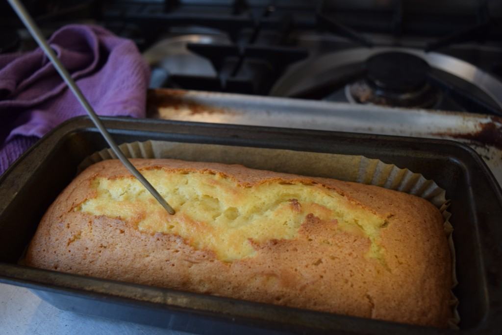 Lemon-drizzle-cake-lucyloves-foodblog