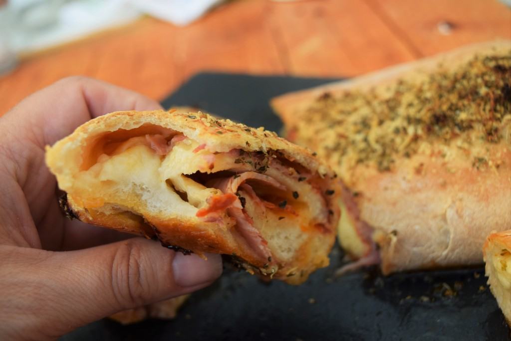 Stromboli-pizza-lucyloves-foodblog