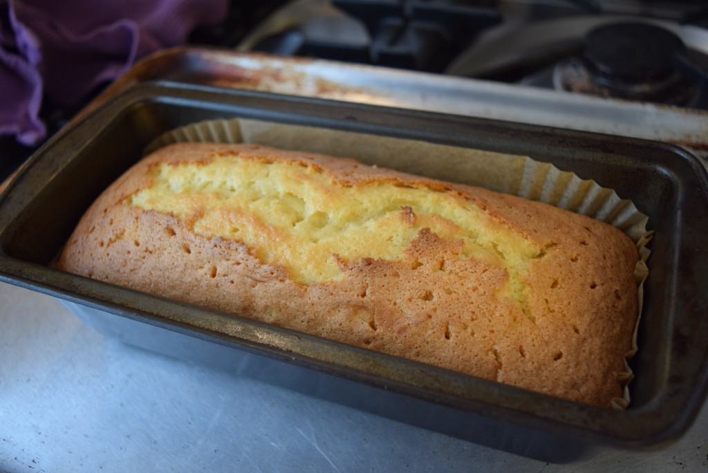 Lemon-drizzle-cake-lucyloves-foodblog