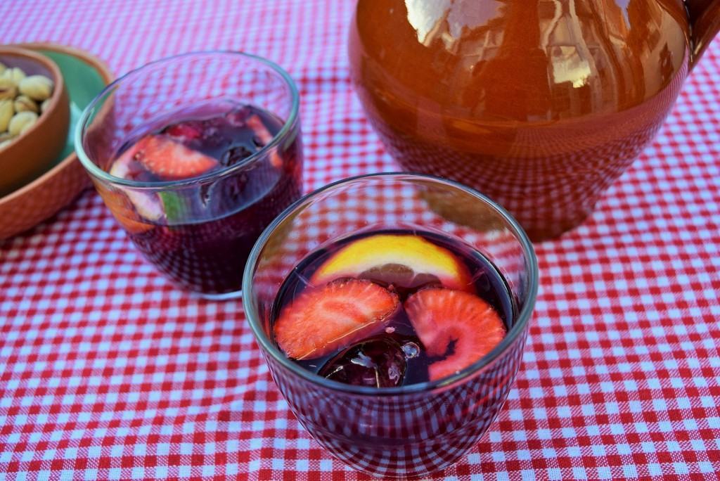 Summer-sangria-lucyloves-foodblog