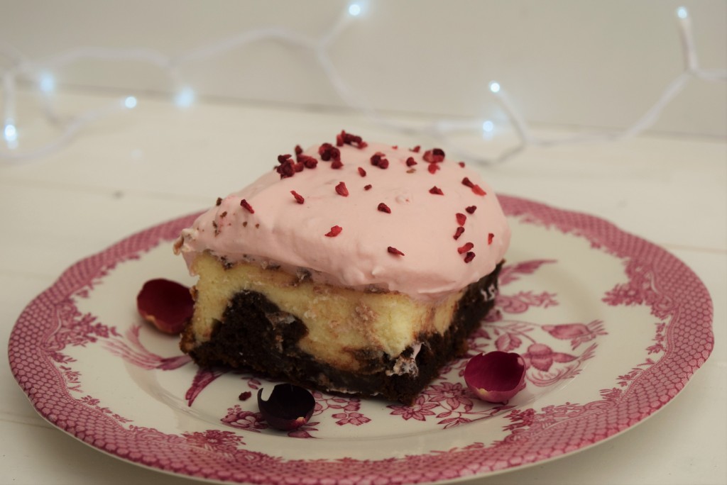 Raspberry-cheesecake-brownie-recipe-lucyloves-foodblog