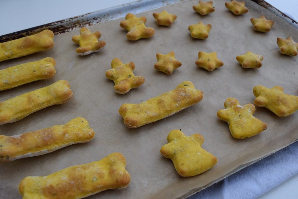 Carrot-dog-treats-recipe-lucyloves-foodblog