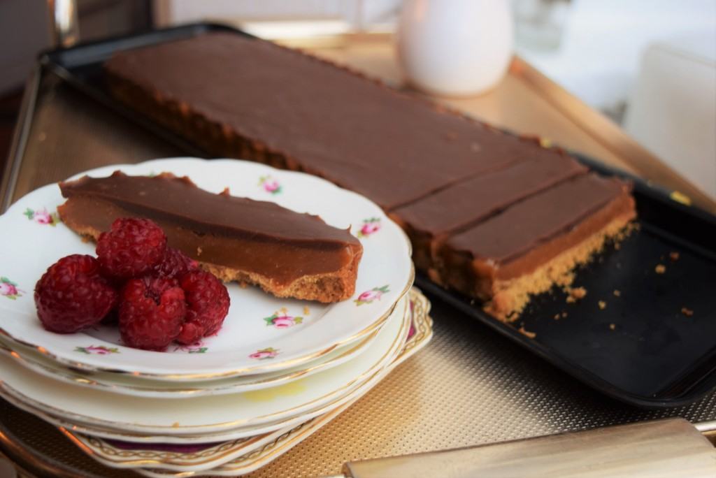 Chocolate-toffee-tart-lucyloves-foodblog
