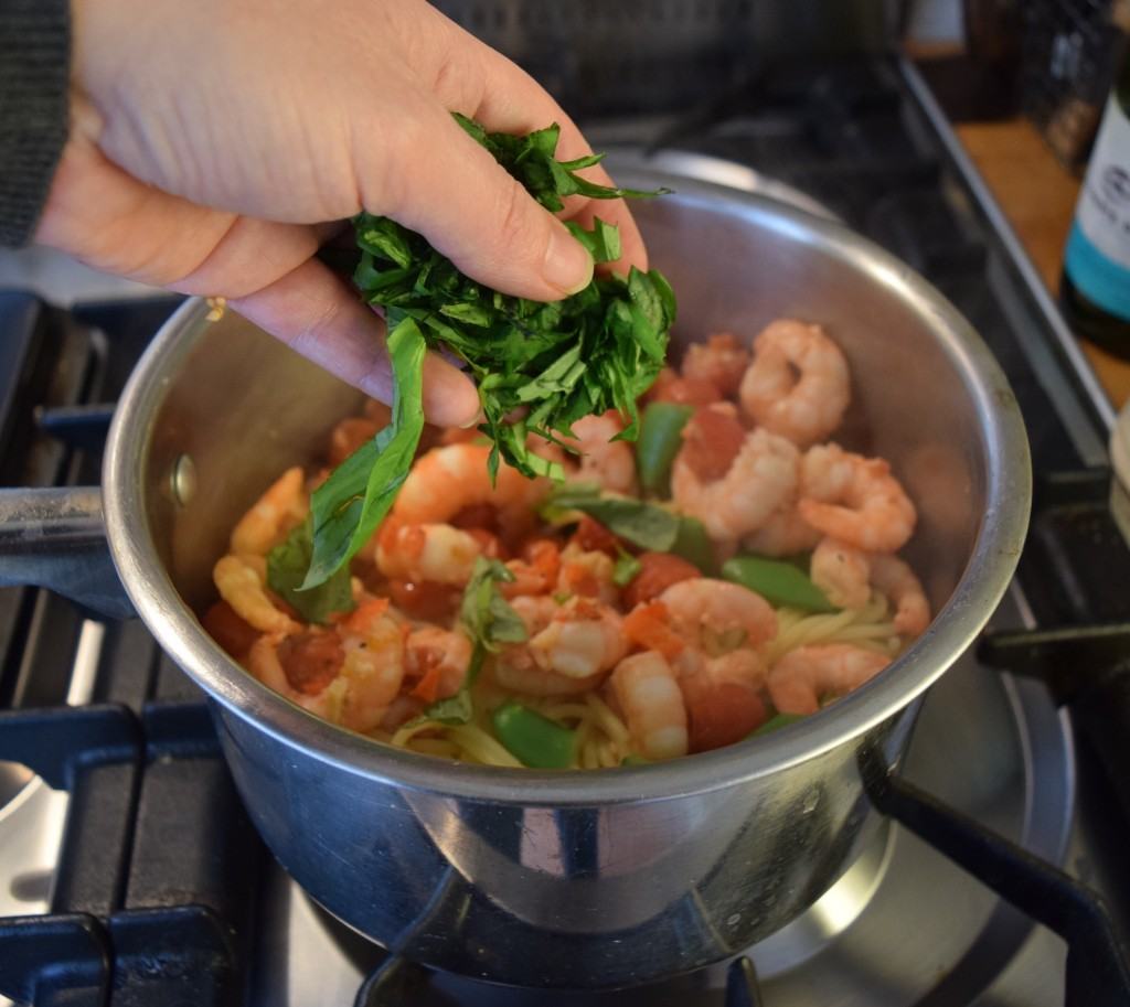 Prawn-chilli-basil-pasta-recipe-lucyloves-foodblog