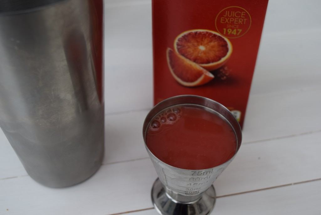 Blood-orange-cosmopolitan-recipe-lucyloves-foodblog