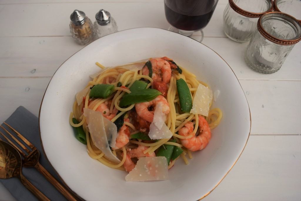 Prawn-chilli-basil-pasta-recipe-lucyloves-foodblog