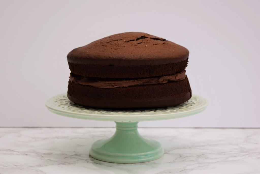 Perfect-chocolate-cake-lucyloves-foodblog