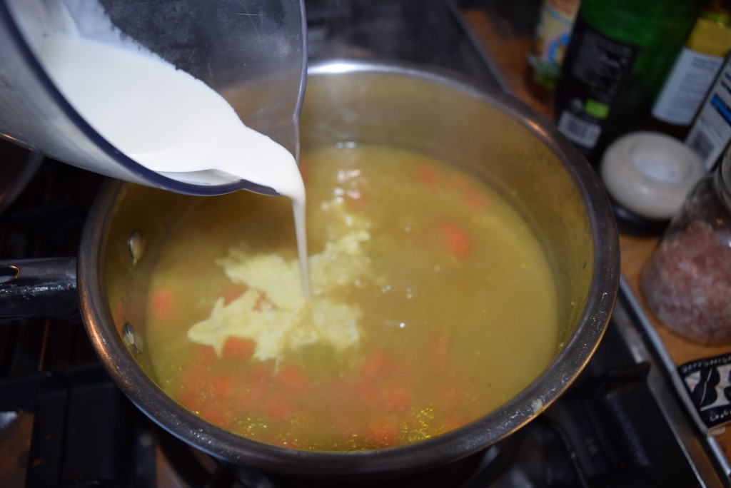 Curried-chicken-chowder-lucyloves-foodblog