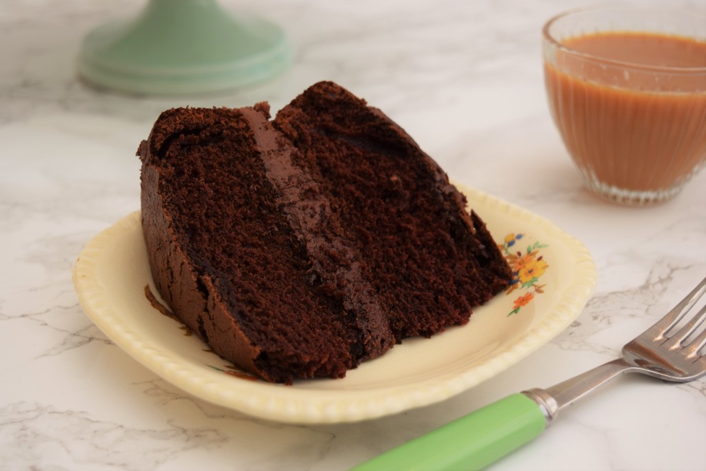 Perfect-chocolate-cake-lucyloves-foodblog