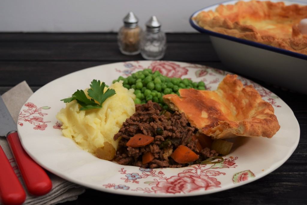 Minced-beef-pie-cheese-pastry-recipe-lucyloves-foodblog