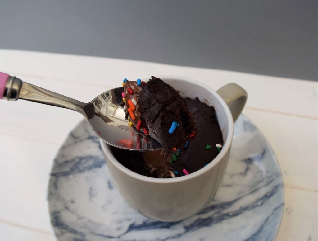 Fudgy-chocolate-mug-cake-recipe-lucyloves-foodblog