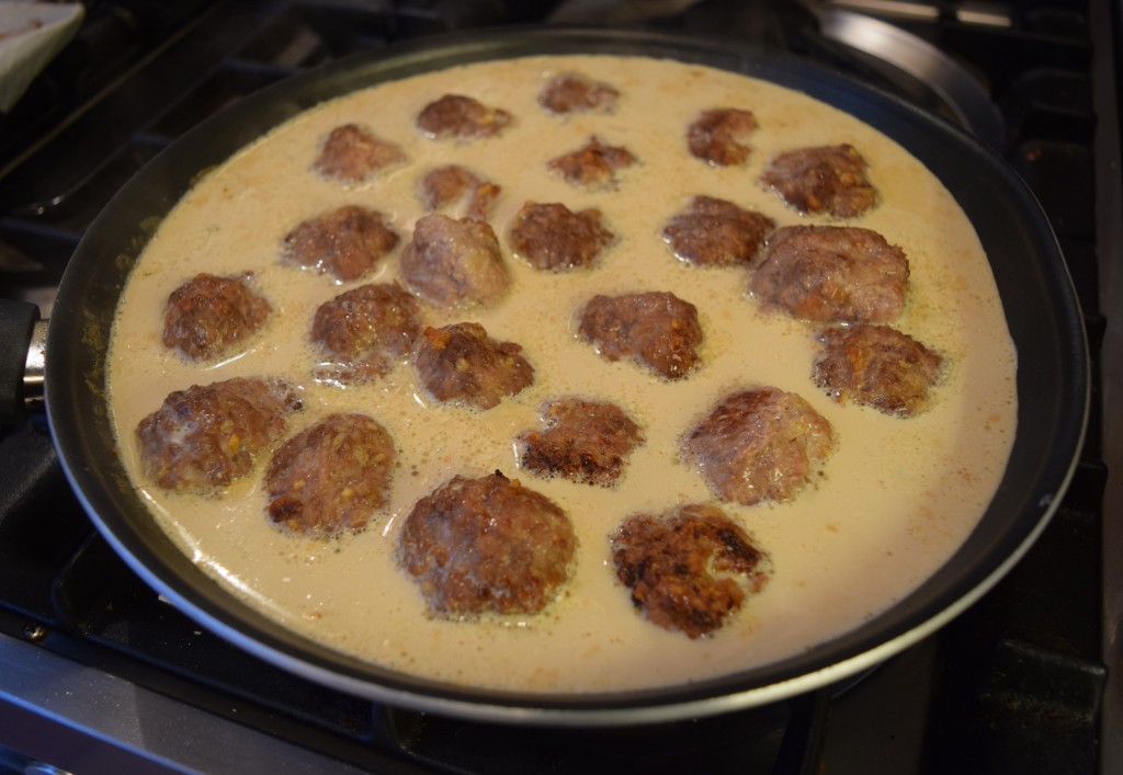 Swedish-meatball-recipe-lucyloves-foodblog