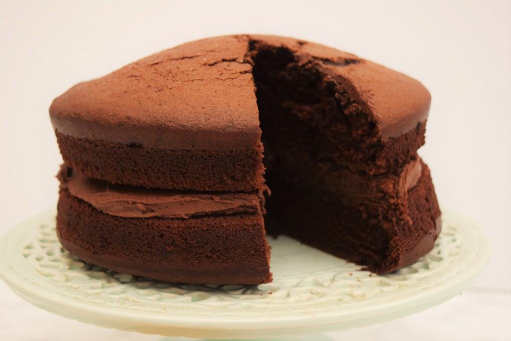 Perfect-chocolate-cake-lucyloves-foodblog