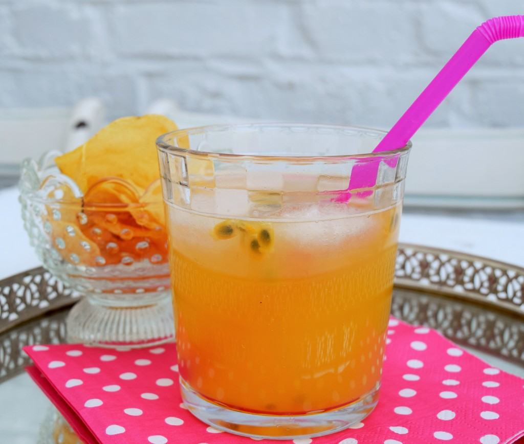 Passionfruit-ginger-spritzer-lucyloves-foodblog