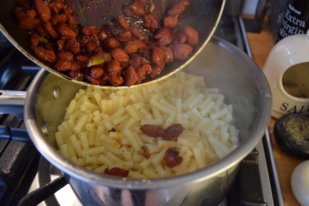 Chorizo-mac-and-cheese-recipe-lucyloves-foodblog