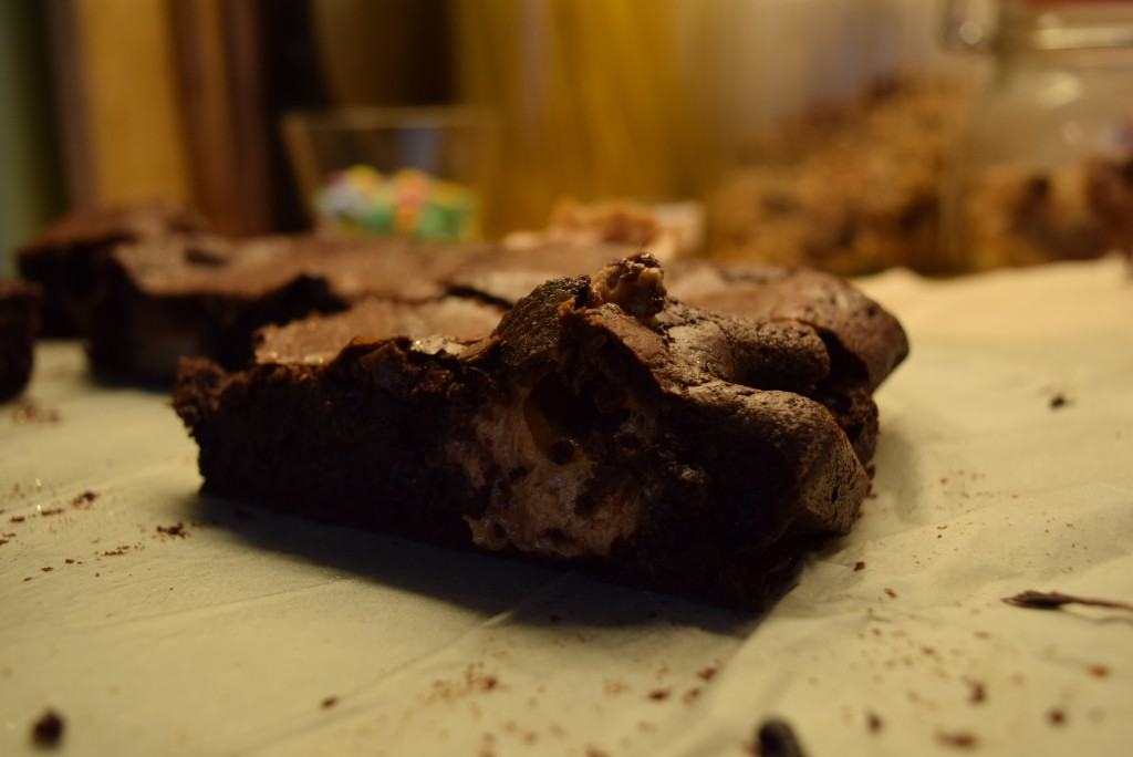 Chocolate-stuffed-brownies-lucyloves-foodblog