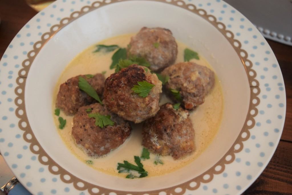Swedish-meatballs-recipe-lucyloves-foodblog