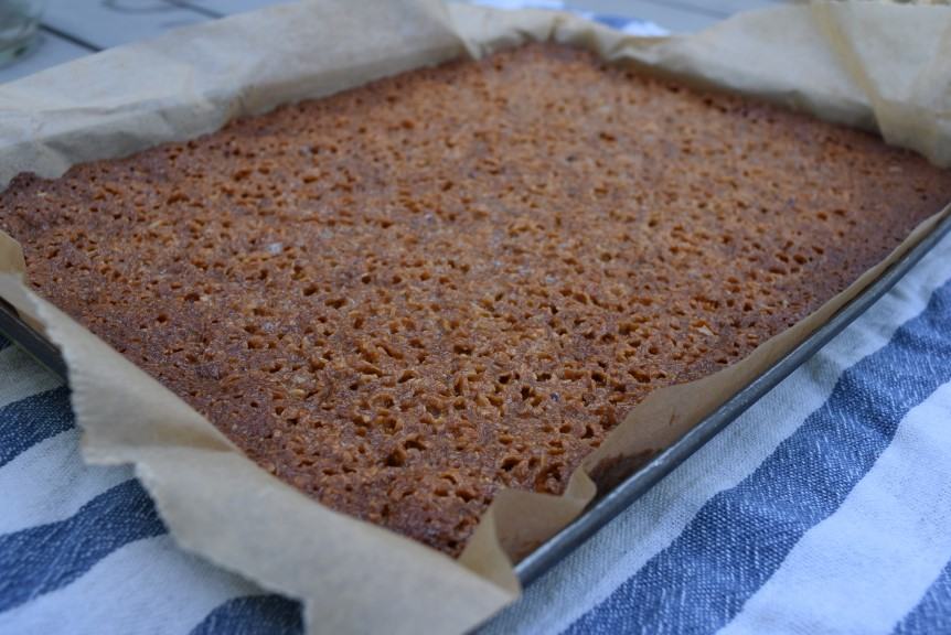 Ginger-coconut-flapjack-recipe-lucyloves-foodblog