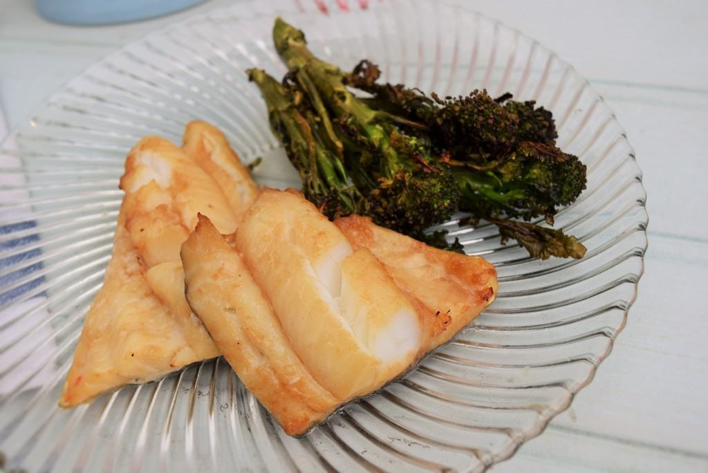 Honey-baked-cod-roasted-broccoli-lucyloves-foodblog